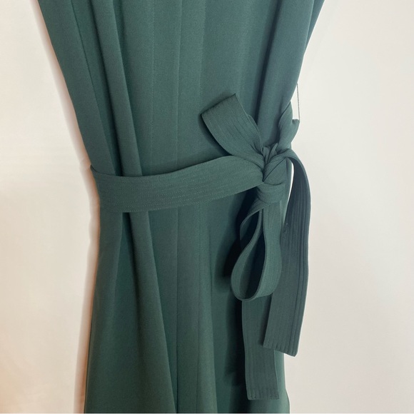 Theory Desza Admiral Crepe Dress in Hunter Green - Picture 3 of 10